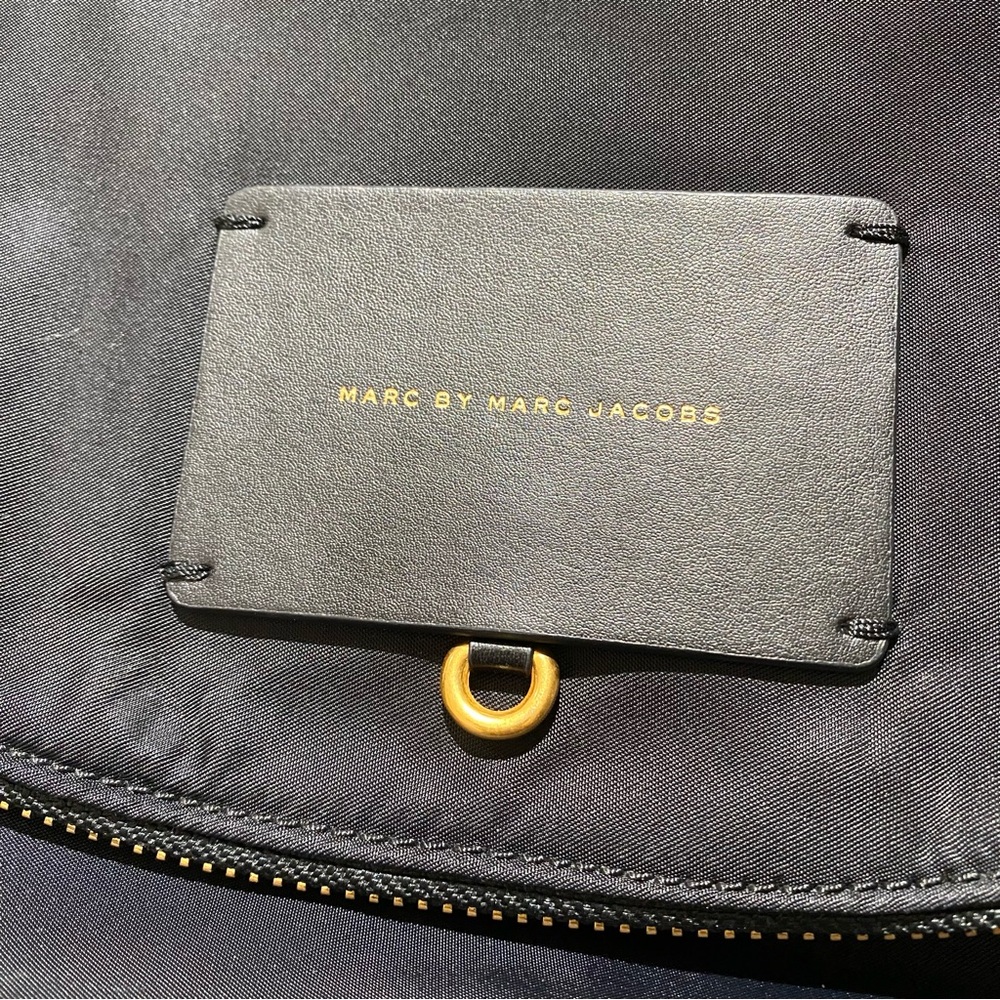 Marc by Marc Jacobs Preppy Legend Natasha Crossbody Bag Black - Picture 5 of 9